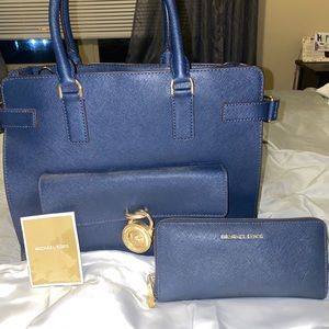 Michael Kors Handbag & Wallet set